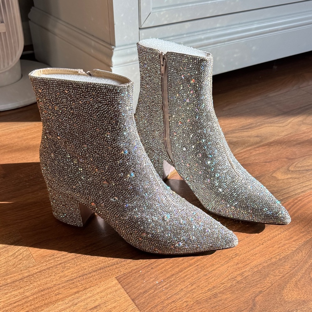 Betsey Johnson Kyla boot